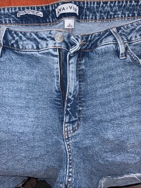 Ava & Viv Light Wash High-Rise Jeans